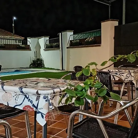 בית נופש El Romazal Nava de la Asuncion
